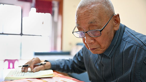 退休不退崗，初心永不忘——記新華社“中國網(wǎng)事?感動(dòng)2022”年度網(wǎng)絡(luò )感動(dòng)人物舒服民