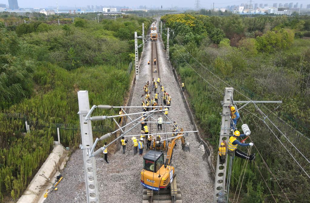 引江濟淮寧西、滬蓉鐵路改建工程全部完成