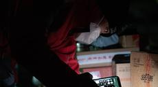 新華全媒+丨京外支援、夜間派送，疏通北京快遞堵點(diǎn)