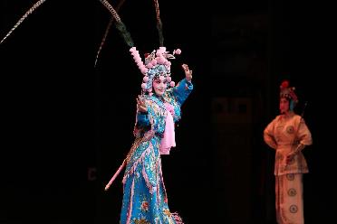 上?;磩F“春暉”系列演出在滬上演