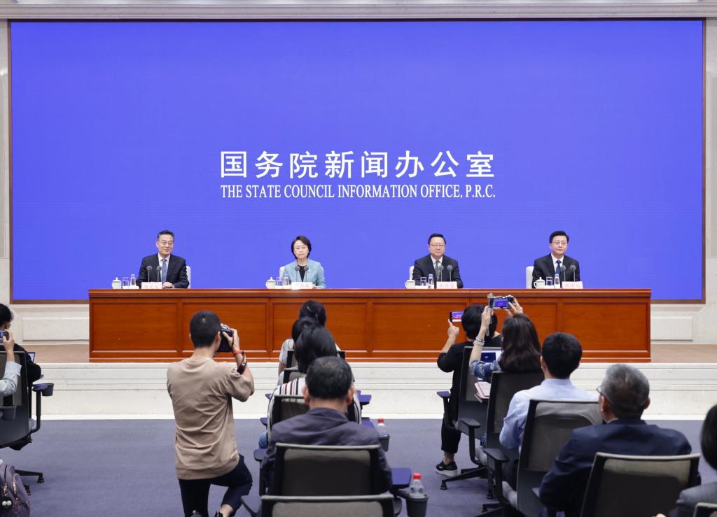 國新辦舉行“權威部門(mén)話(huà)開(kāi)局”系列主題新聞發(fā)布會(huì ) 介紹推動(dòng)廣播電視和網(wǎng)絡(luò )視聽(tīng)高質(zhì)量發(fā)展、努力鑄就中國特色社會(huì )主義文化新輝煌有關(guān)情況