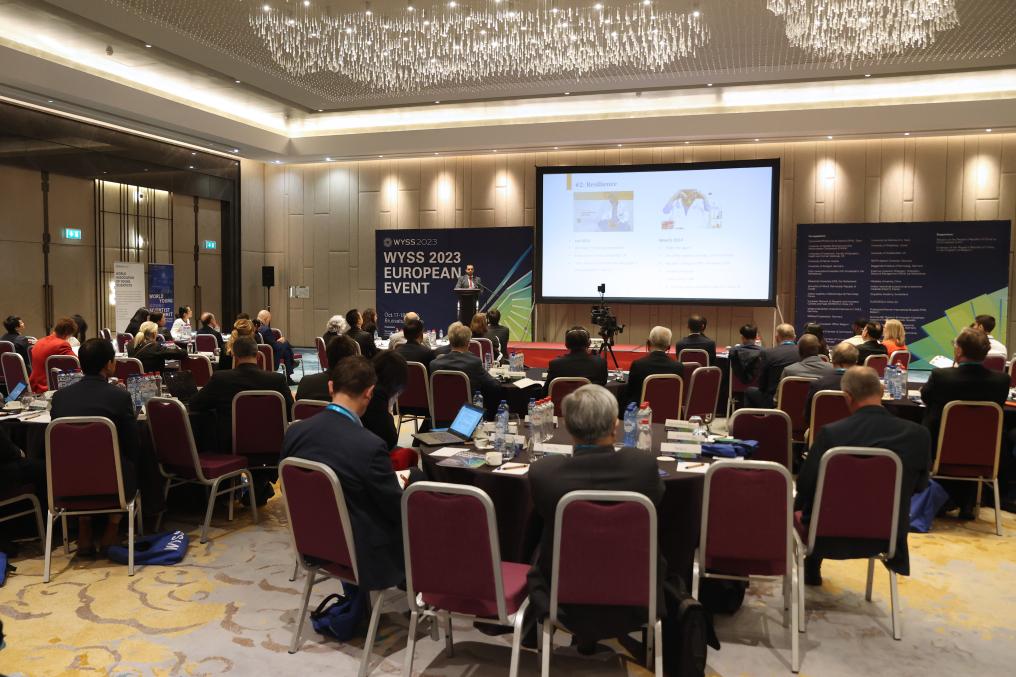 中歐探討青年科學(xué)家創(chuàng  )新合作新機遇