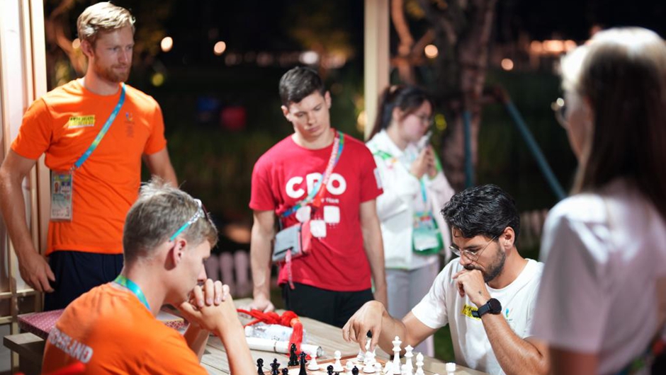 成都大運村 國際小社會(huì )