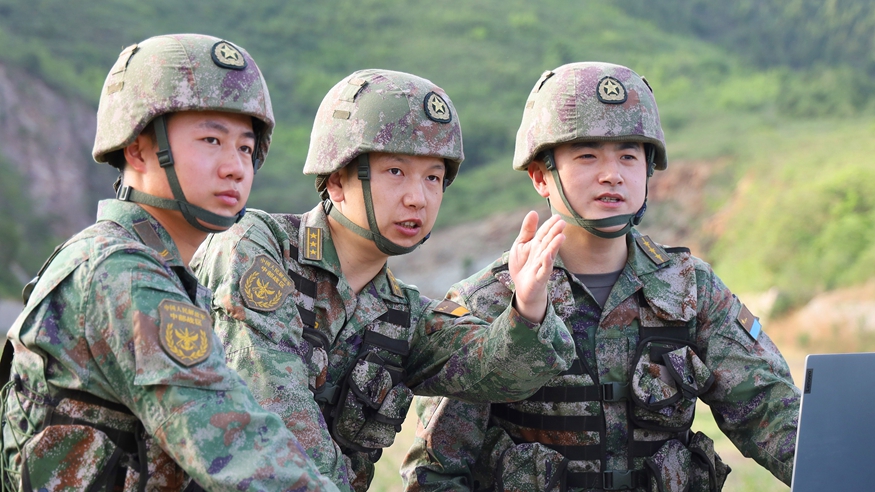 緊盯未來(lái)戰場(chǎng)的“聯(lián)合作戰精算師”——記“最美新時(shí)代革命軍人”袁偉