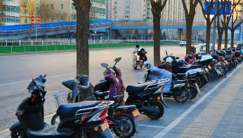 北京：今起超標電動(dòng)自行車(chē)上路 先扣車(chē)再罰款