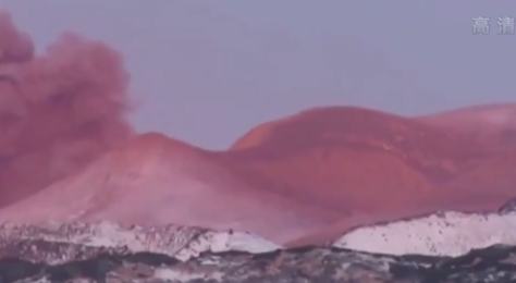 俄羅斯火山噴發(fā)現“火星”奇景